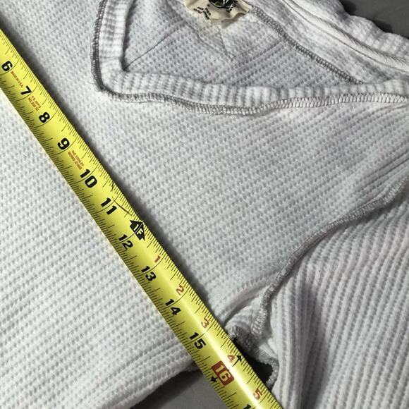 We The Free Crop Top Long Sleeve White Womens Size M Waffle Knit Basic Vneck Tee - Picture 6 of 9